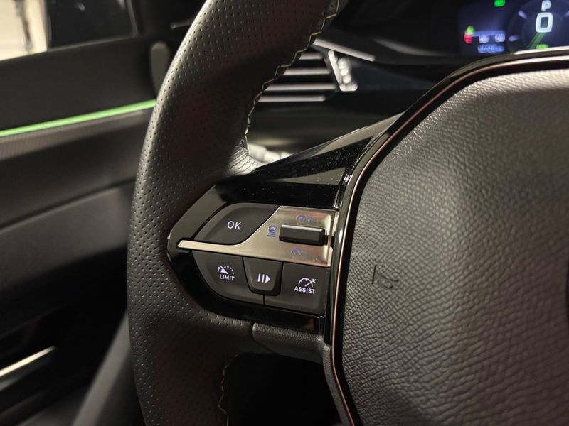 Peugeot 408 bild 18