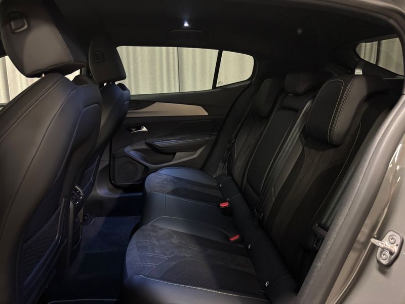 Peugeot 408 bild 7