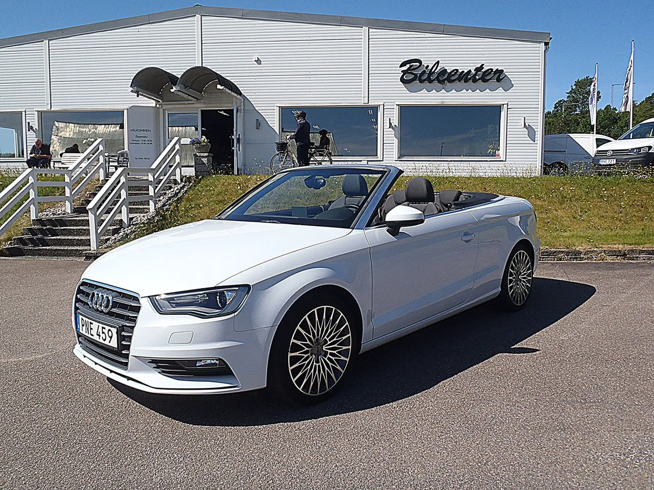 Vehicle image 1