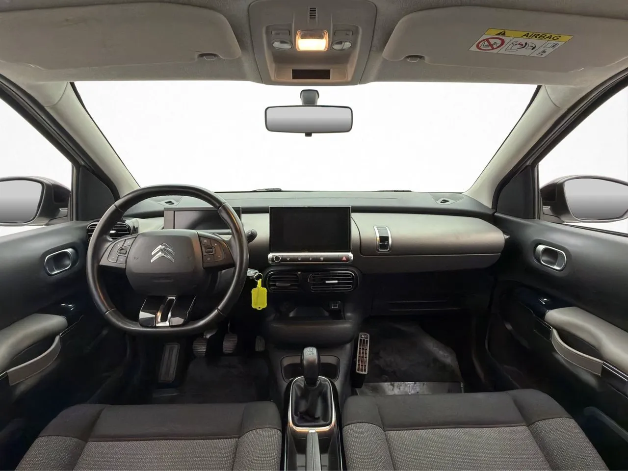 Vehicle image 12