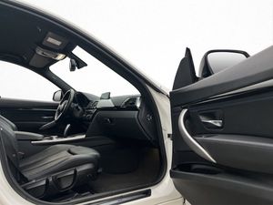 BMW 320 bild 19