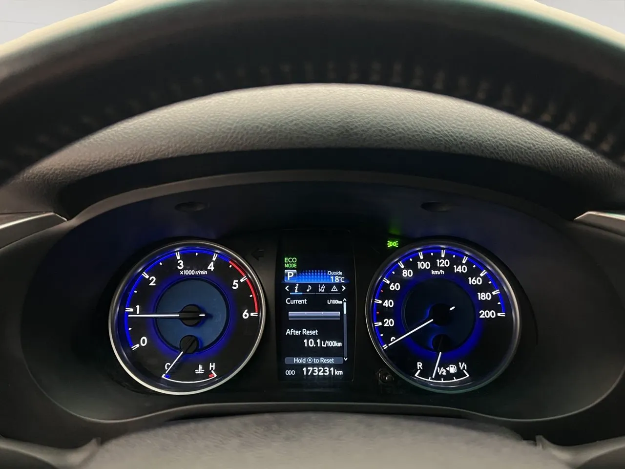 Vehicle image 18
