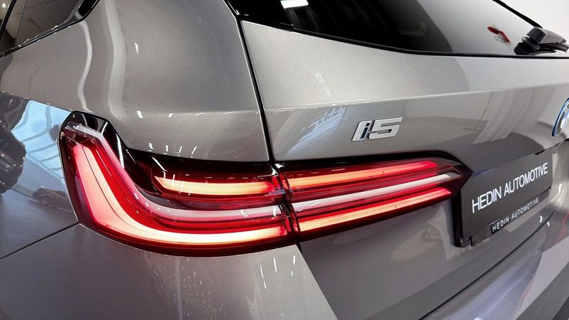 BMW i5 bild 12