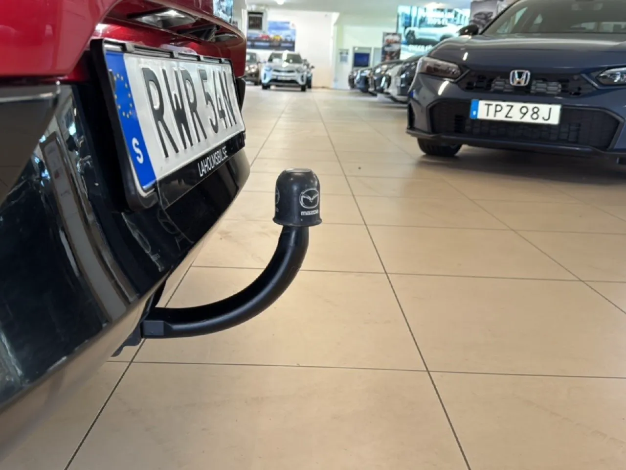 Vehicle image 7