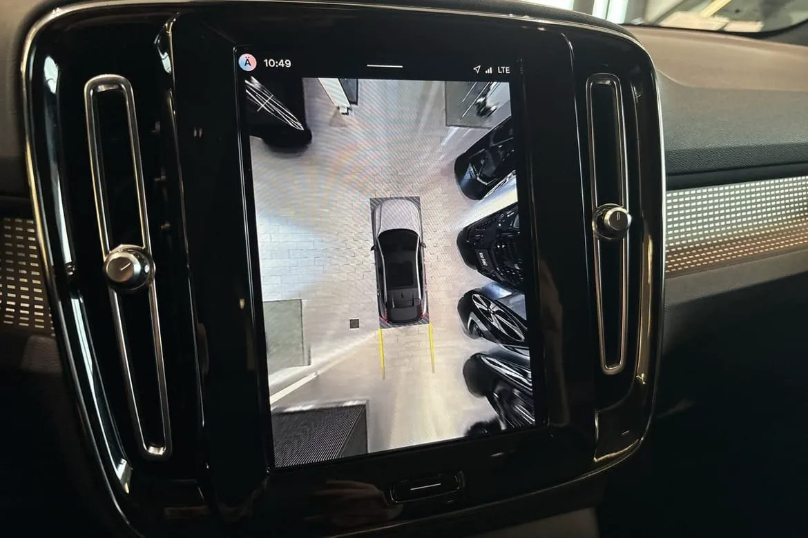 Vehicle image 36