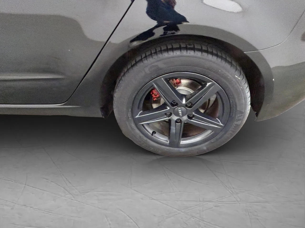 Vehicle image 30