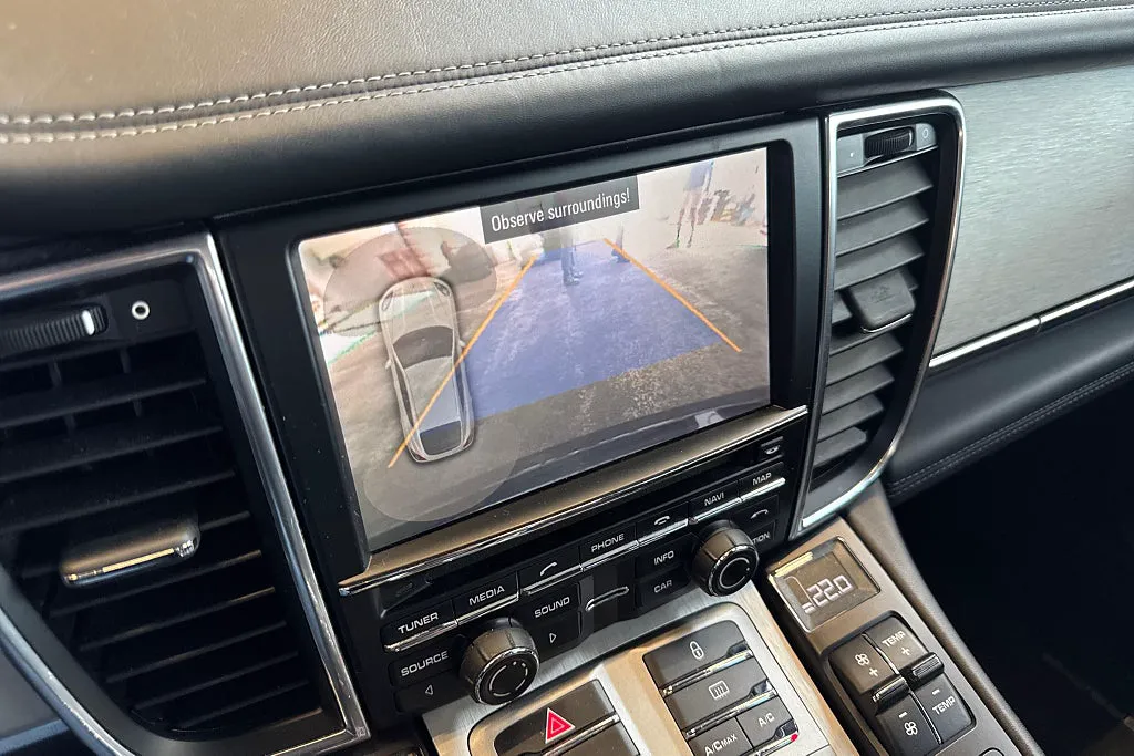 Vehicle image 22