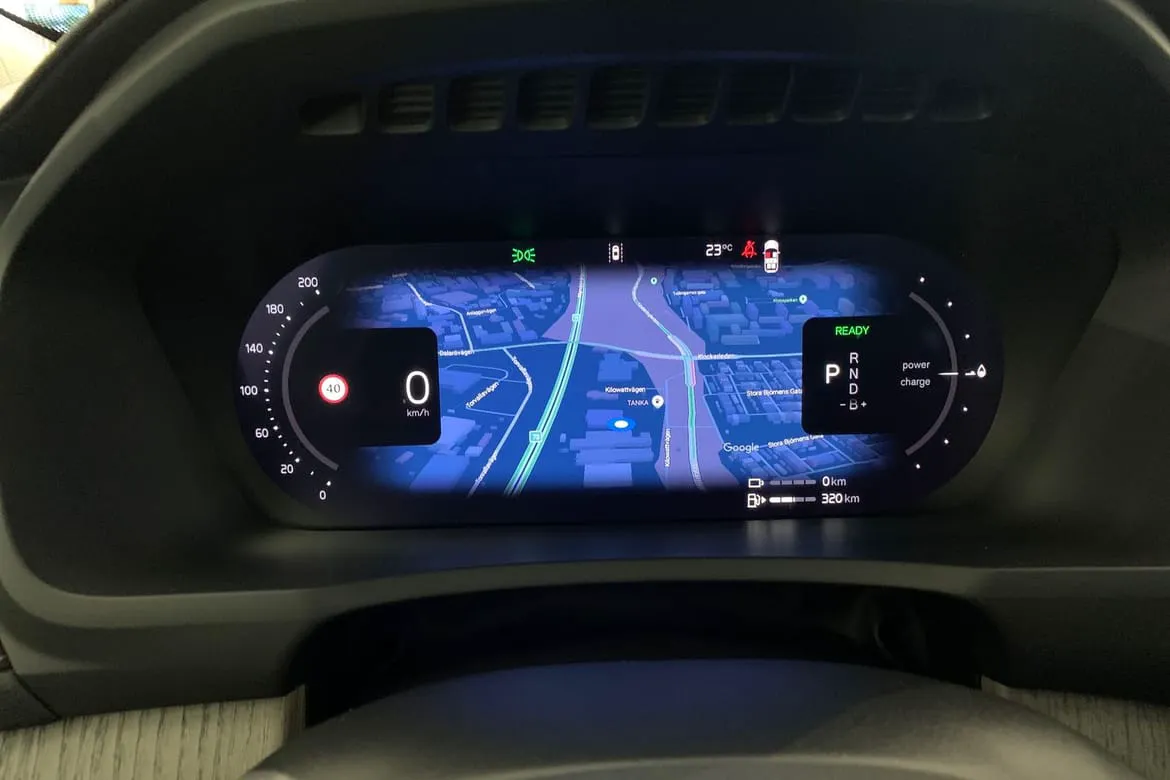 Vehicle image 14