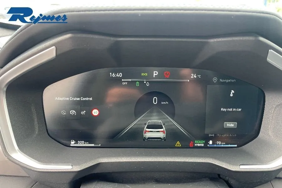 Vehicle image 13