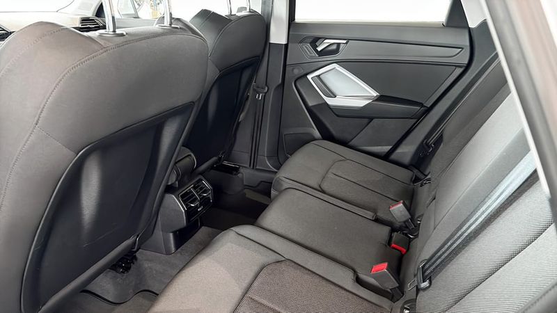 Audi Q3 bild 11