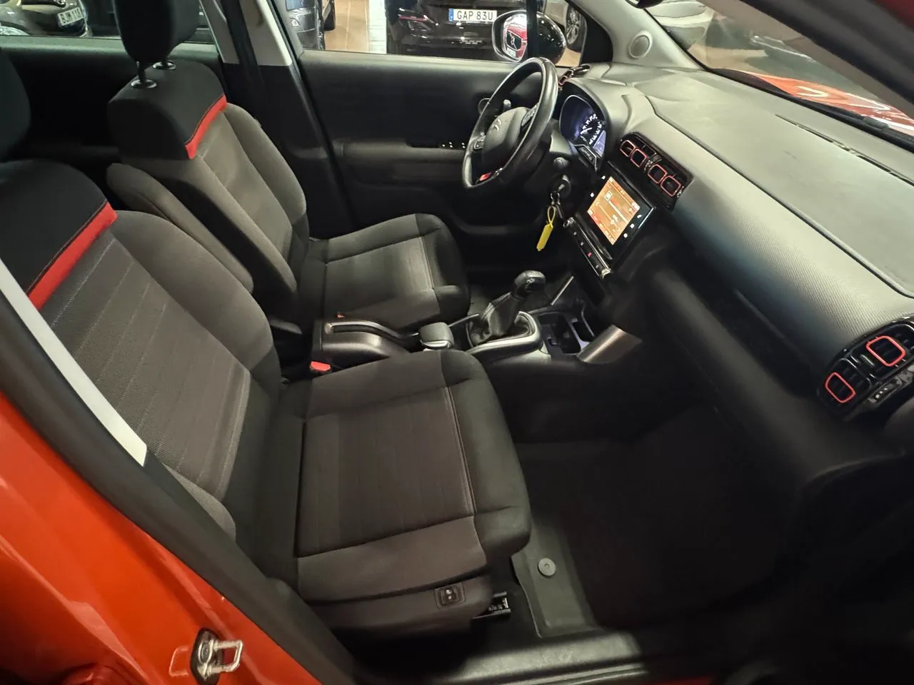 Vehicle image 8