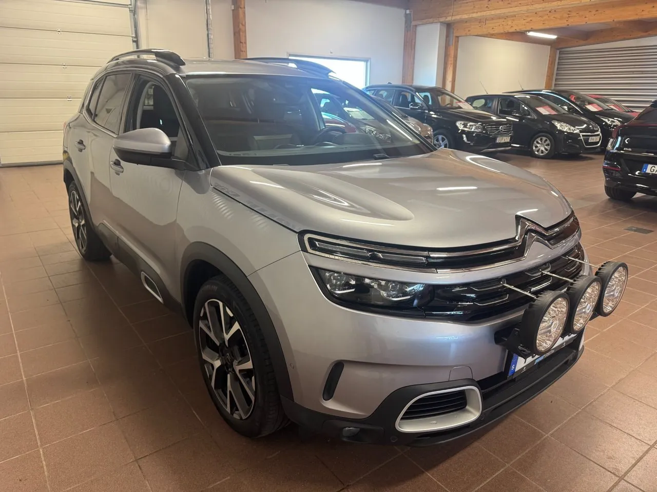 Vehicle image 2