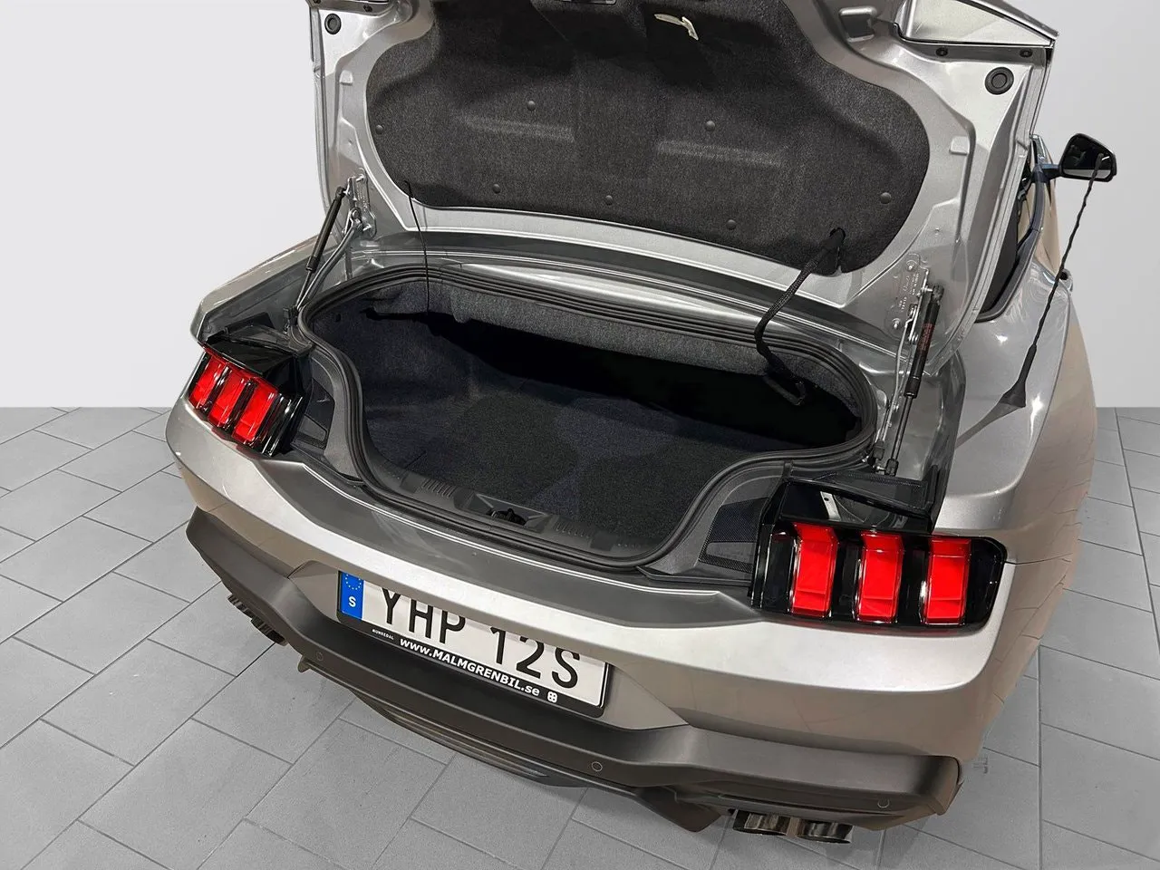 Vehicle image 22