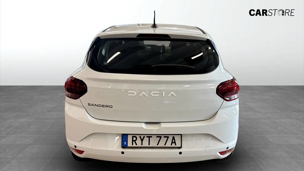 Vehicle image 6