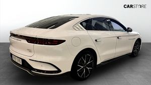 BYD Han bild 2