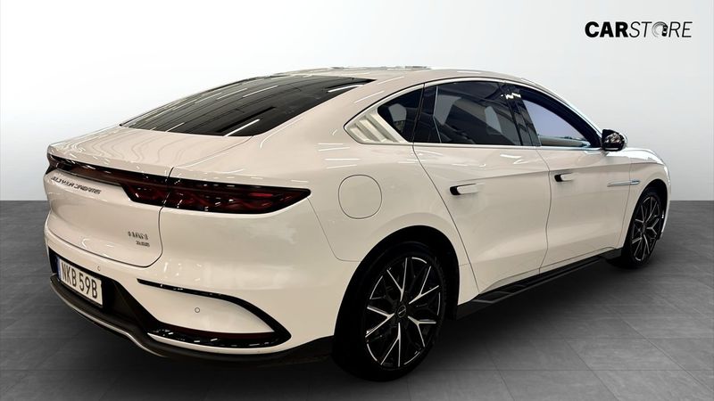 BYD Han bild 2