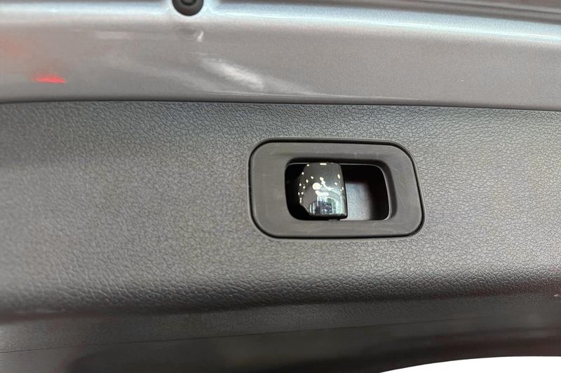 Mercedes E300 bild 14