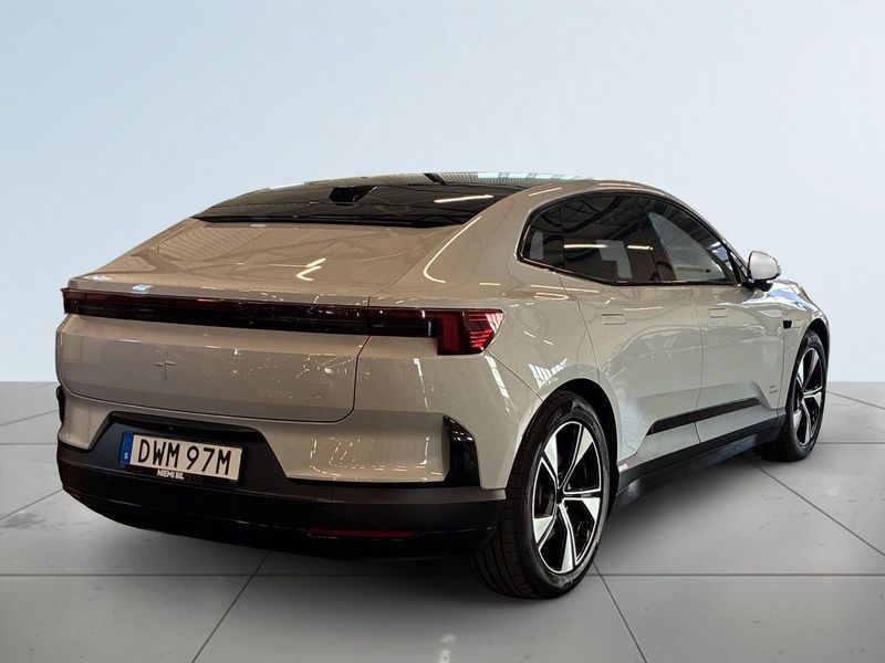Polestar 4 bild 6