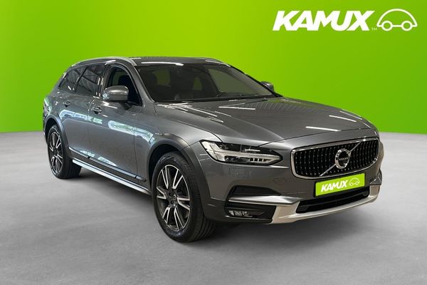 Volvo V90 Cross Country D4 AWD 190 hk H&K 360° Luft Drag VoC D-Värm CarPlay - 2020
