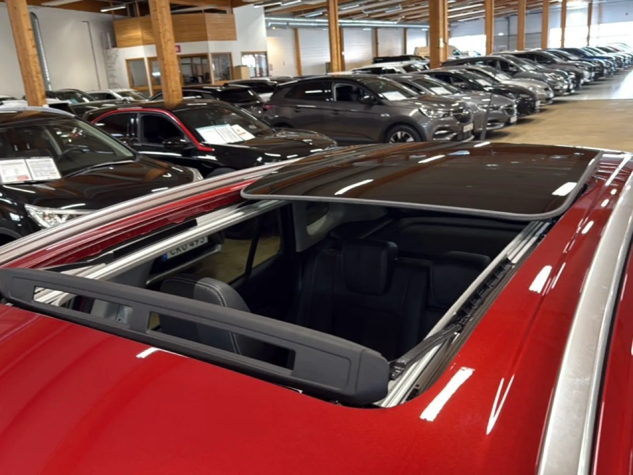 Vehicle image 15