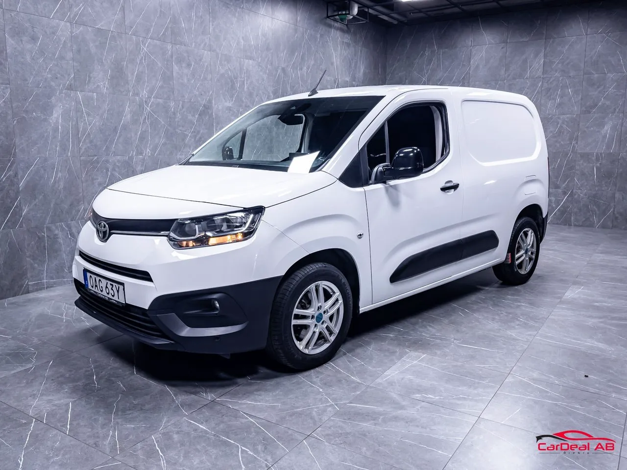 Vehicle image 2
