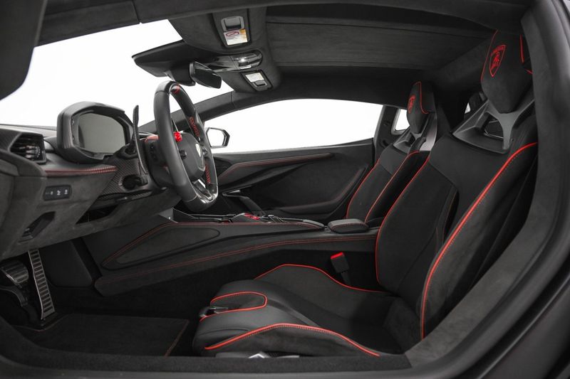 Lamborghini Revuelto bild 16