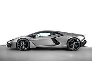 Lamborghini Revuelto bild 2
