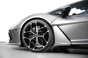Lamborghini Revuelto bild 9