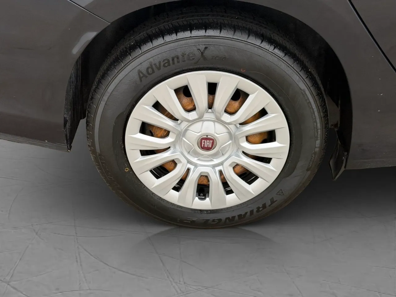 Vehicle image 21