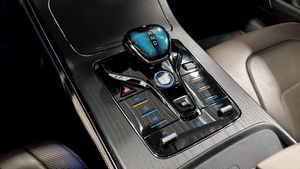 BYD Han bild 23