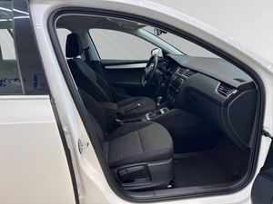 Skoda Octavia bild 9