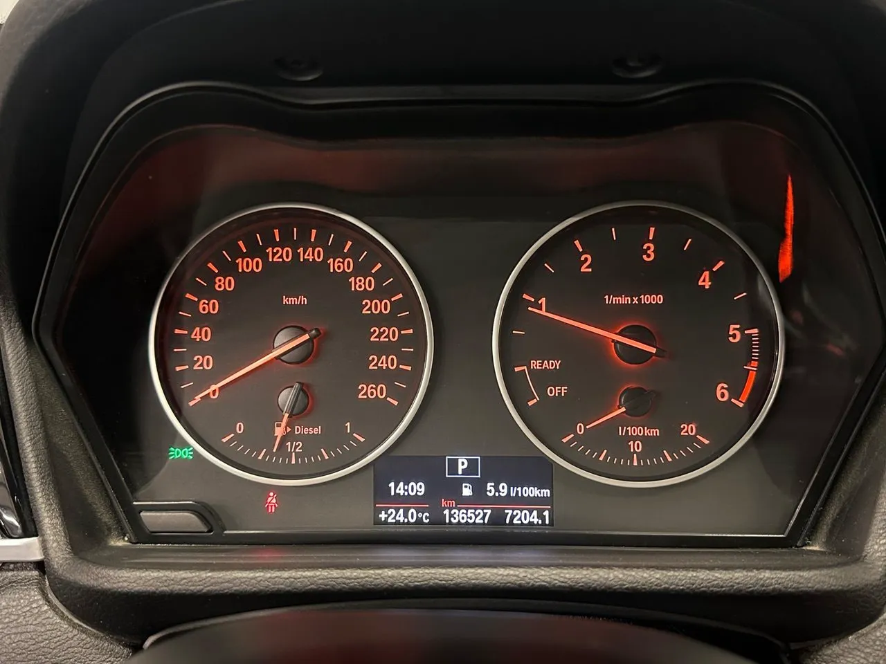 Vehicle image 14