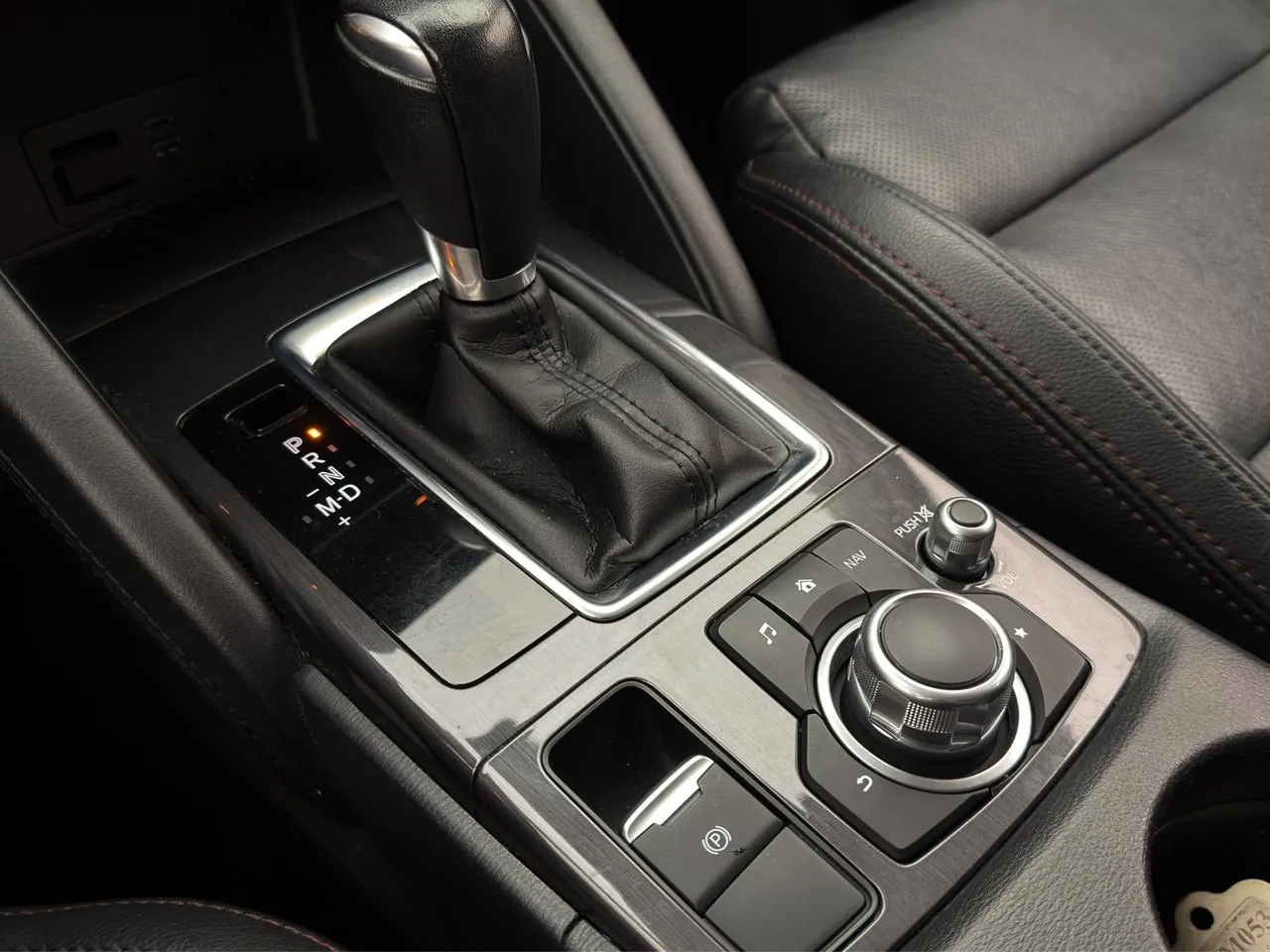 Vehicle image 19
