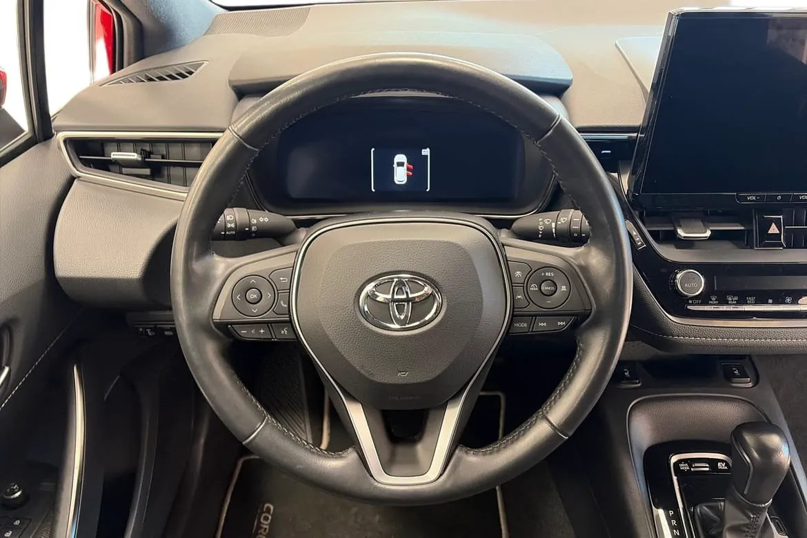 Vehicle image 8