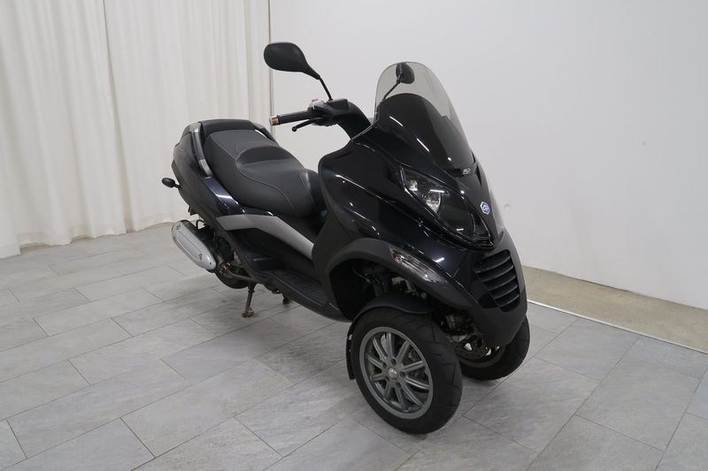 Piaggio MP3 bild 2