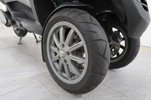 Piaggio MP3 bild 8