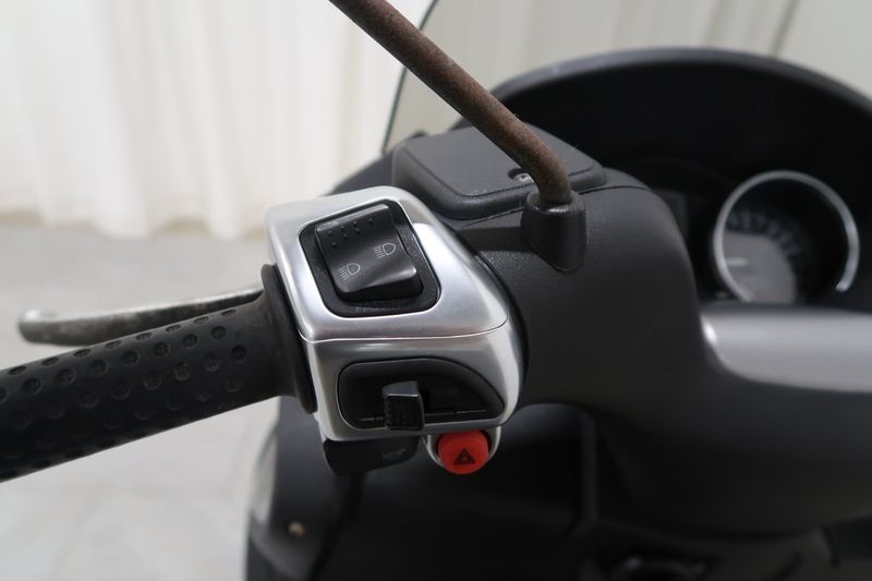 Piaggio MP3 bild 13