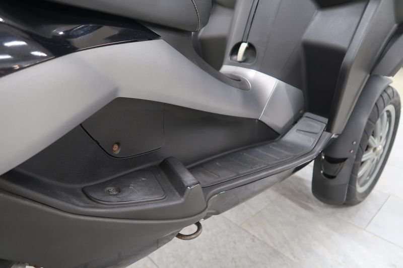Piaggio MP3 bild 19