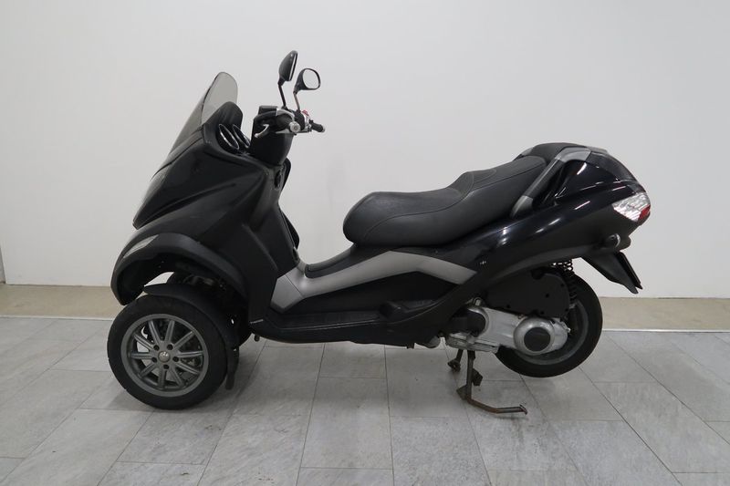 Piaggio MP3 bild 4