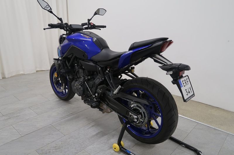 Yamaha MT bild 3