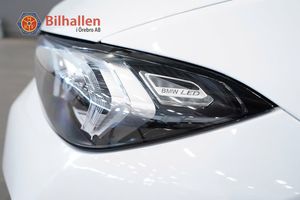 BMW 330 bild 11