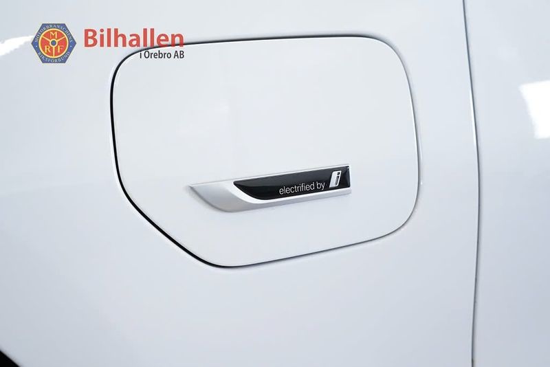 BMW 330 bild 12