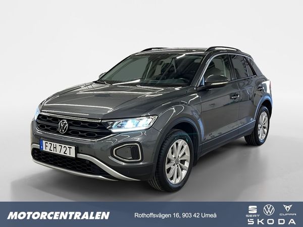 Volkswagen T-Roc LIFE 1.5TSI 150HK/Drag/M.värmare/Ink.v.hjul - 2025