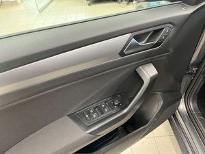 Volkswagen T-Roc bild 13