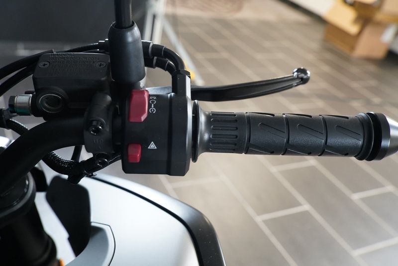 CFMOTO 125 NK bild 11