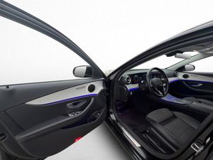 Mercedes E300 bild 9