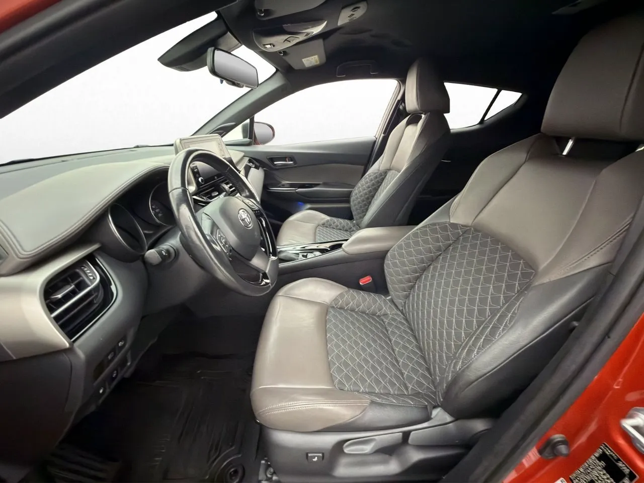 Vehicle image 12