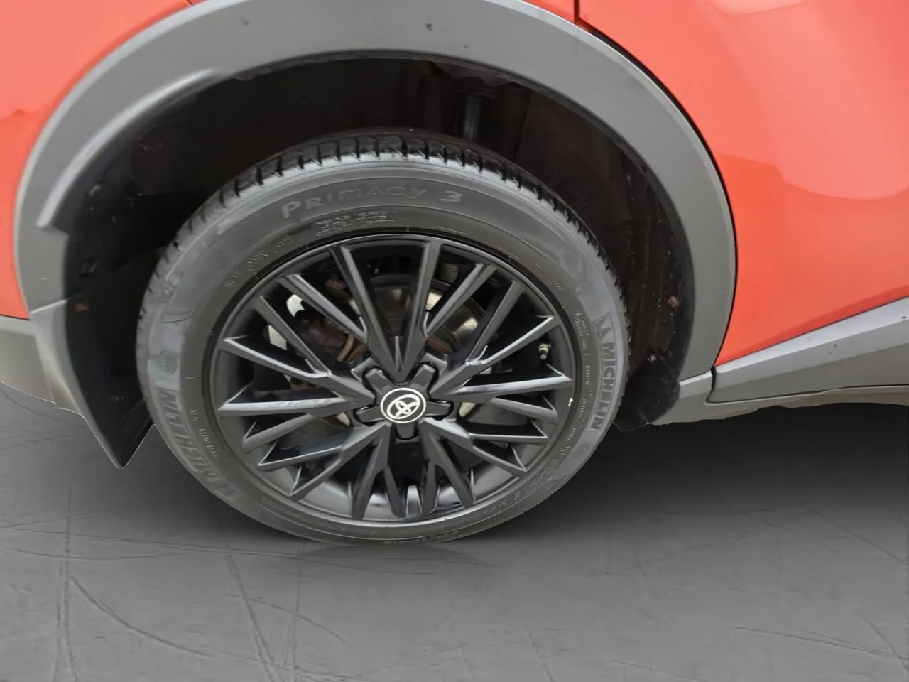 Vehicle image 30
