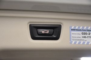 BMW 330 bild 19