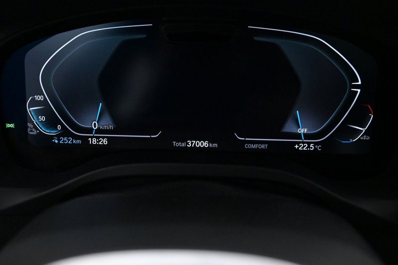 BMW iX3 bild 8
